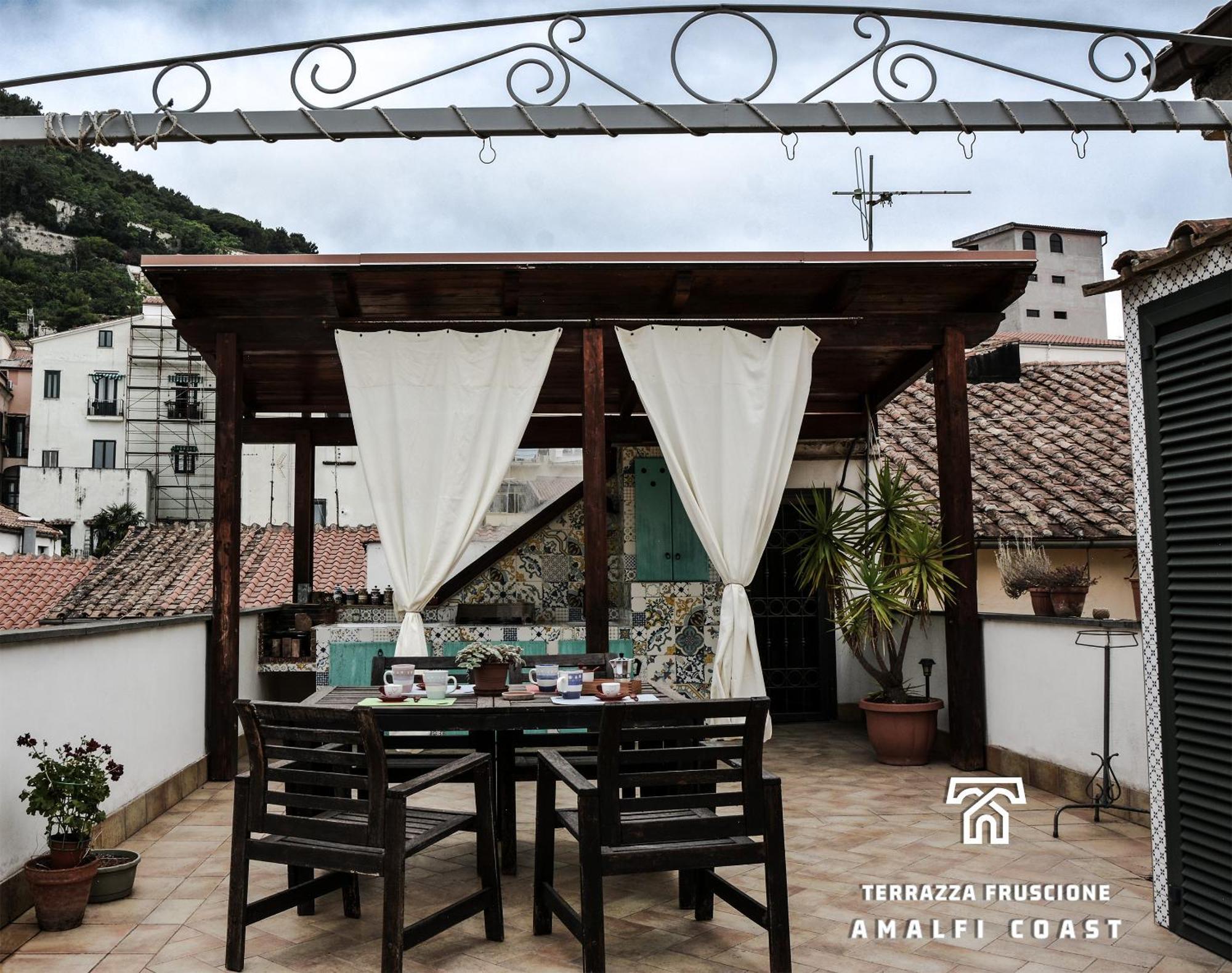 Terrazza Fruscione - Appartamento Con Terrazza Esclusiva Salerno Exterior photo